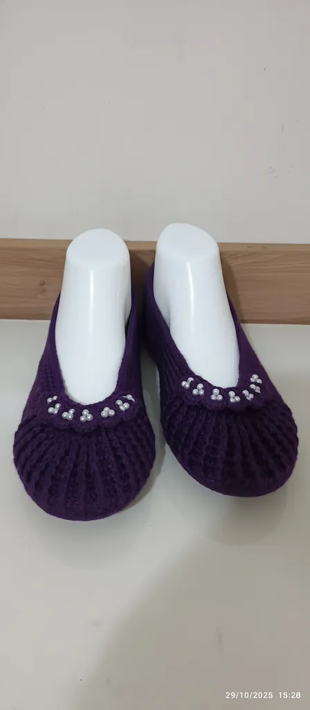 Mor Örgü Ev Babet - İnci Detaylı, 38-39 Numara, El Emeği