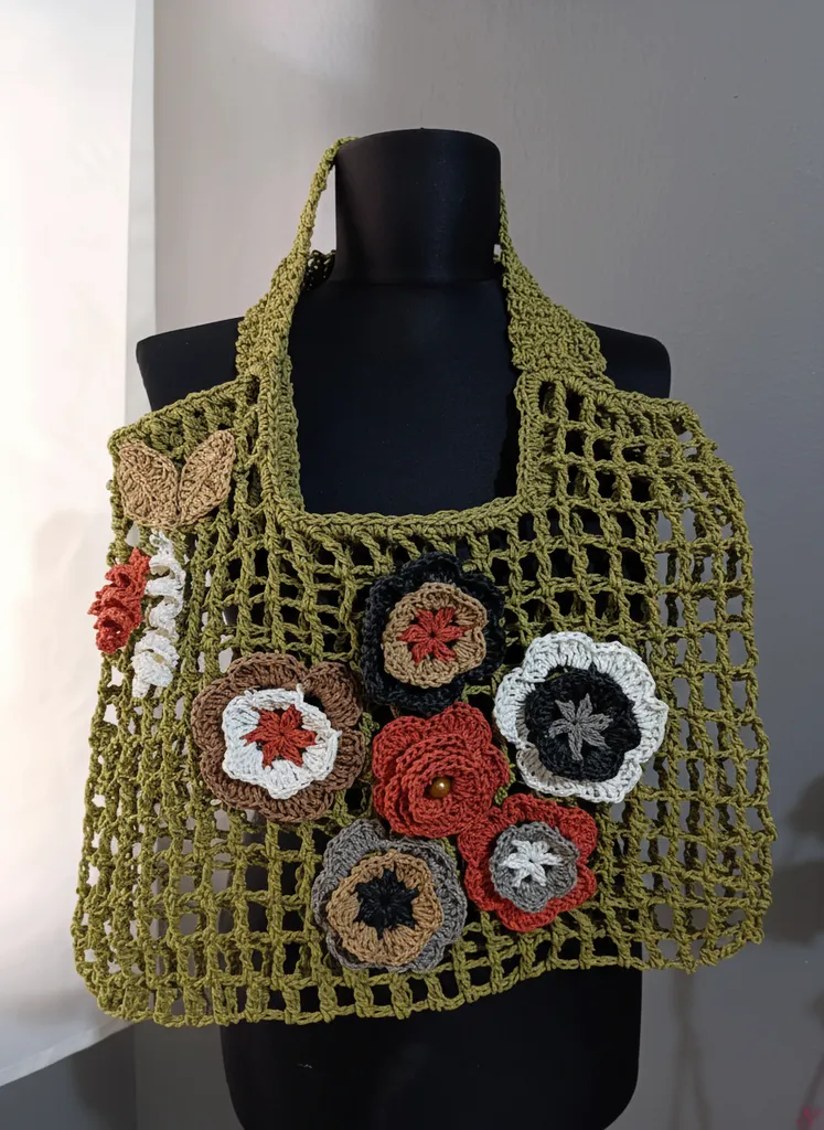 Yeşil Örgü File Çanta - Çiçek Detaylı, El Yapımı Alışveriş Çantası