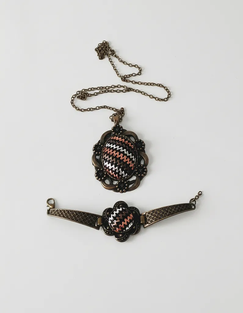 Bakır, Gümüş ve Kapiçino Renk Detaylı Tel Kırma Takı Seti Kolye 