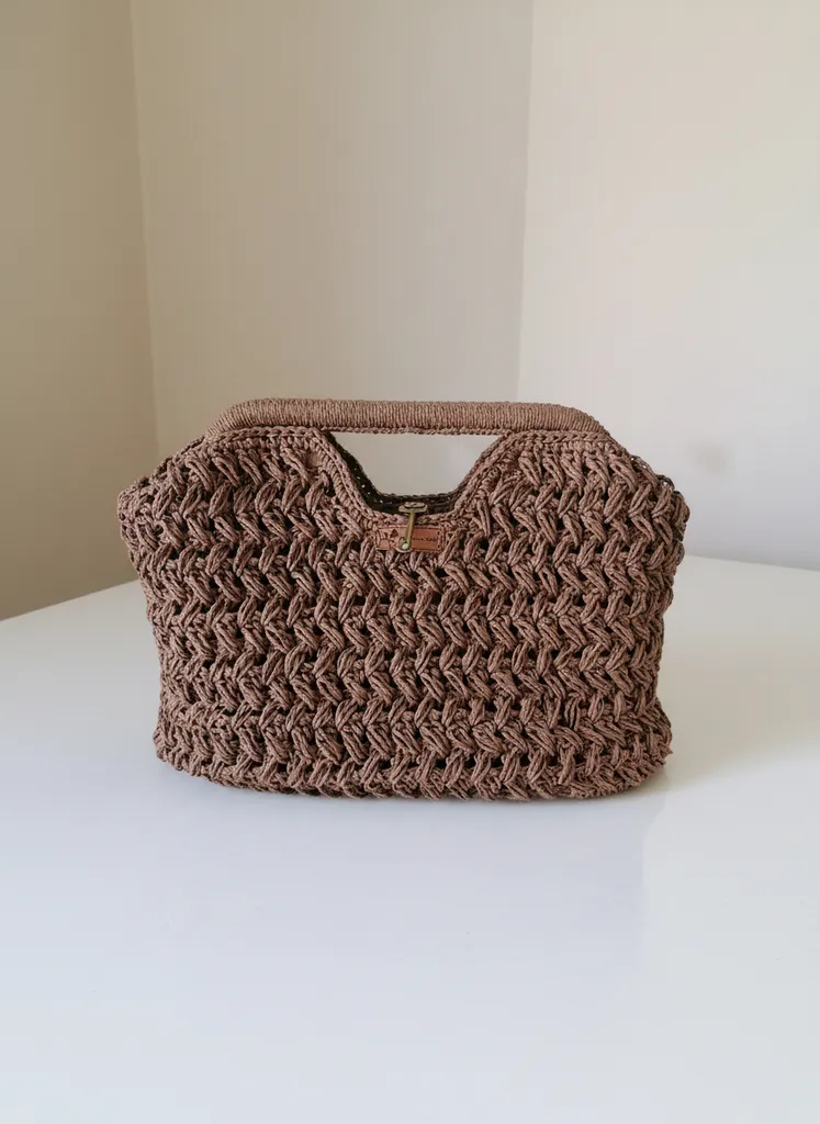 Kahverengi Metal Burslu Kağıt İp Örgü Çanta - Mango Muadili