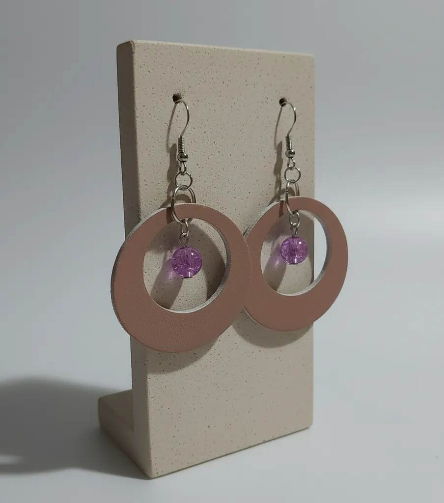 Pembe Deri Halka Küpe - Mor Boncuk Detaylı El İşçiliği Tasarım