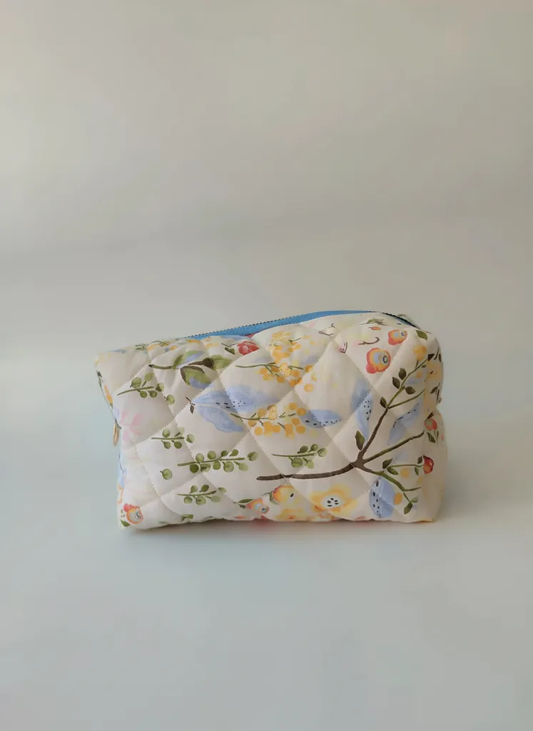 Kapitone Mavi Fermuarlı Çiçek Desenli Makyaj ve Organizer Çantası