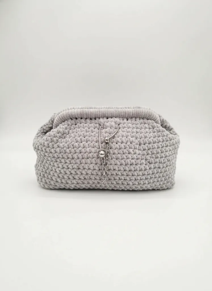 Kadife Örgü Gri Clutch Çanta - Şık Tasarım ve El Emeği