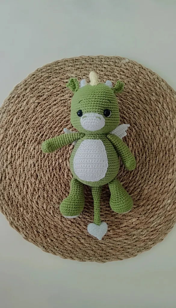 Yeşil Amigurumi Dinozor Oyuncak - Sevimli El Yapımı Hediyelik