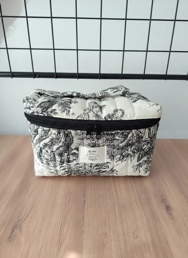 Desenli Vintage Organizer Makyaj Çantası - Siyah Fermuarlı, Kapitoneli