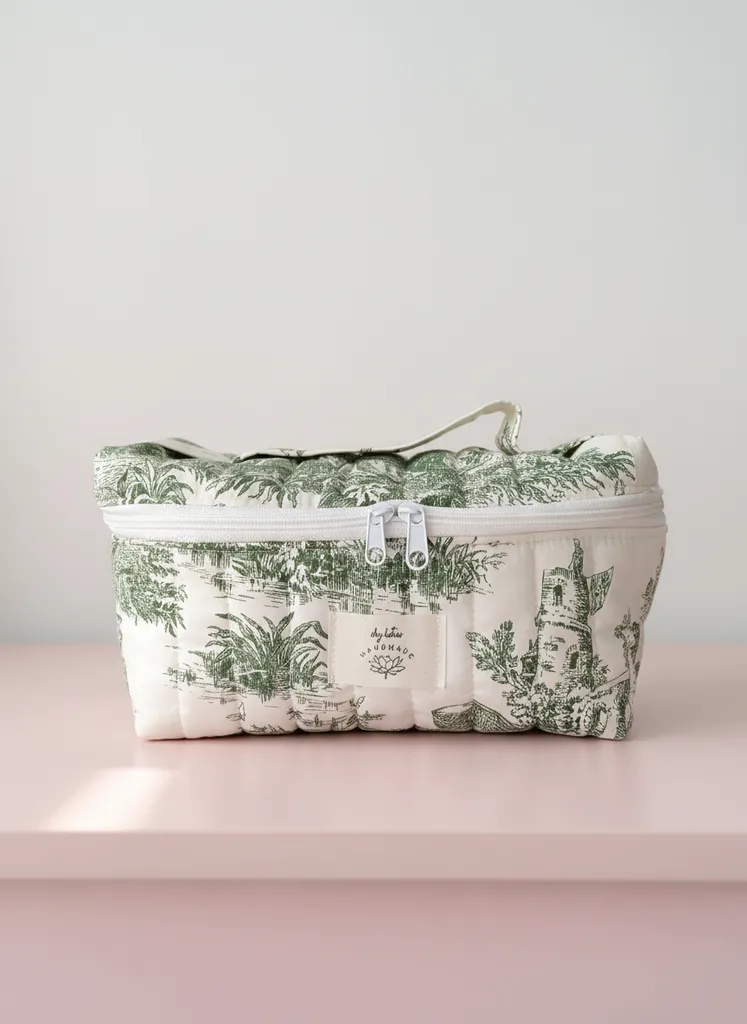 Yeşil Desenli Kapitone Makyaj ve Seyahat Organizer Çantası