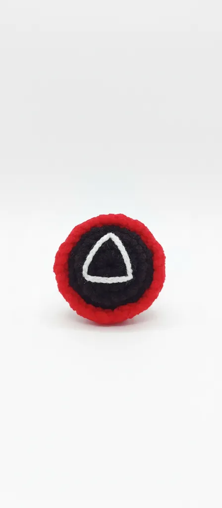 Squid Game Temalı Örme Anahtarlık - Kadife İpten El Emeği