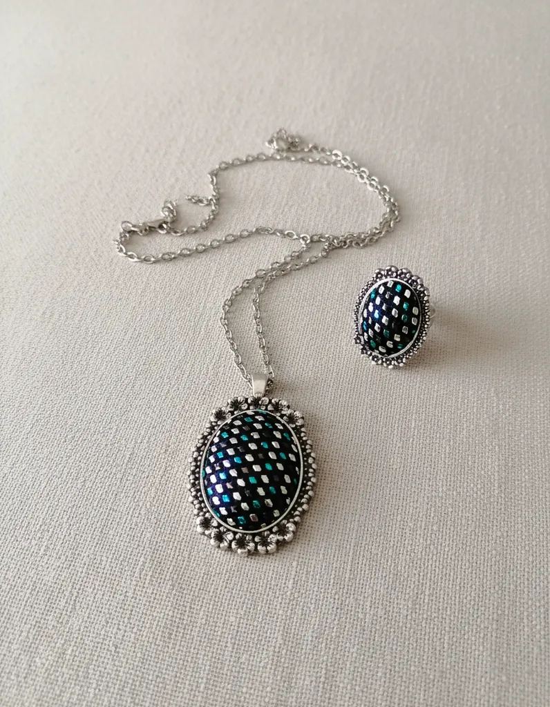 Turkuaz ve Gümüş Renkli Tel Kırma Kolye ve Yüzük Seti