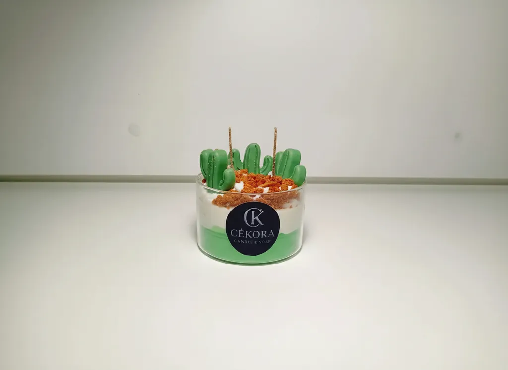 Yeşil Kaktüs Tasarımlı Aromatik Soy Wax Mum - Doğal ve Dekoratif