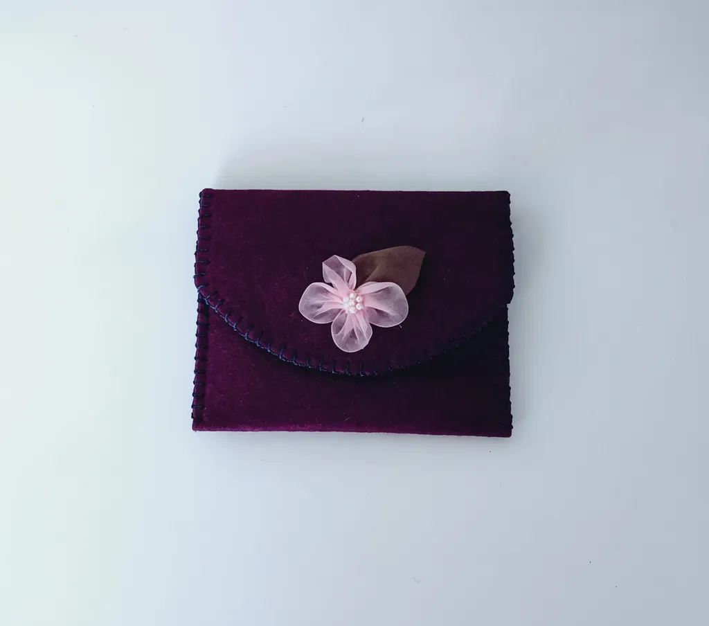 Mürdüm Renkli Keçe Kese - Çıtçıtlı ve El Yapımı Tasarım