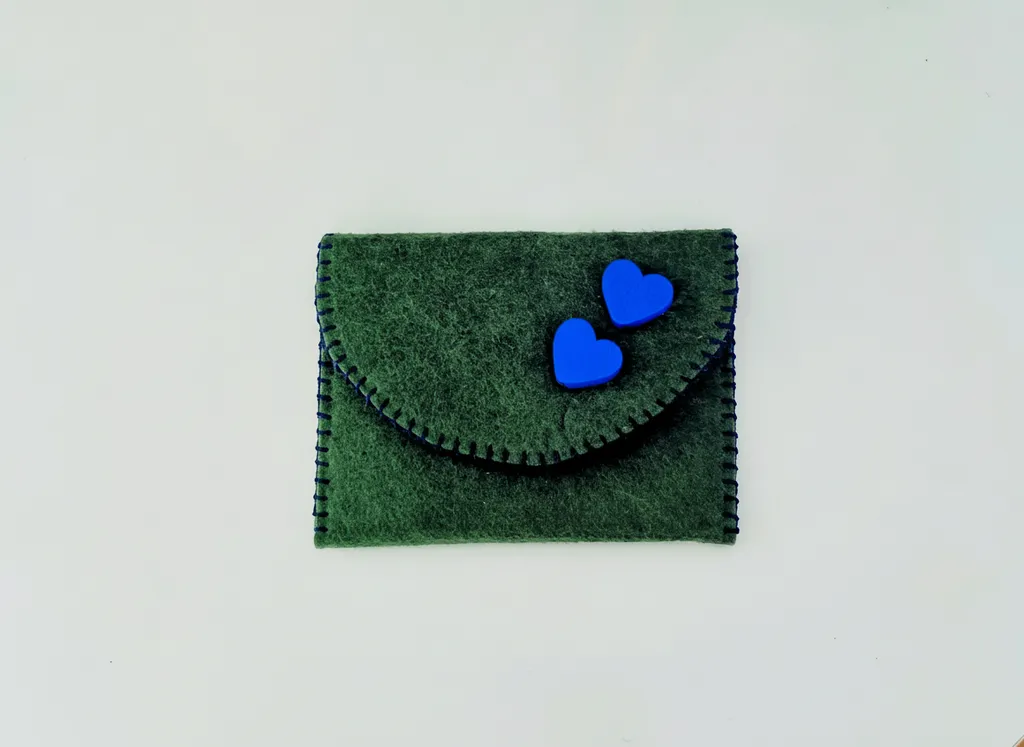 Yeşil Keçe Para Kesesi - Mıknatıslı ve El Yapımı Hediye Seçeneği