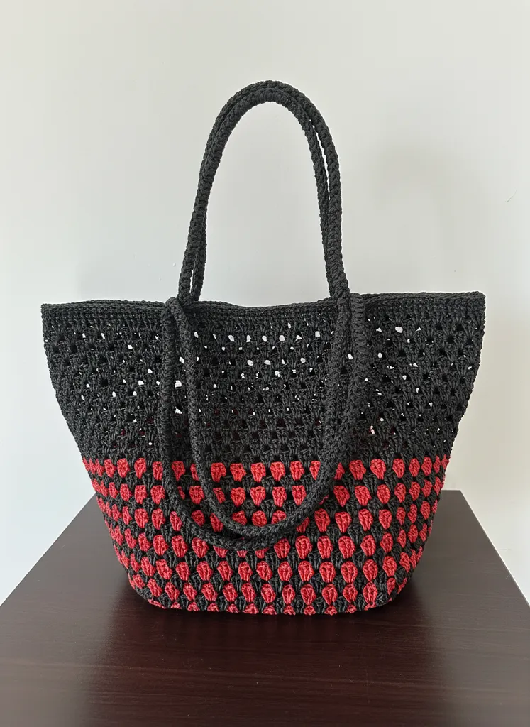 Kırmızı Siyah Kağıt İp Örgü Omuz Çantası - El Emeği