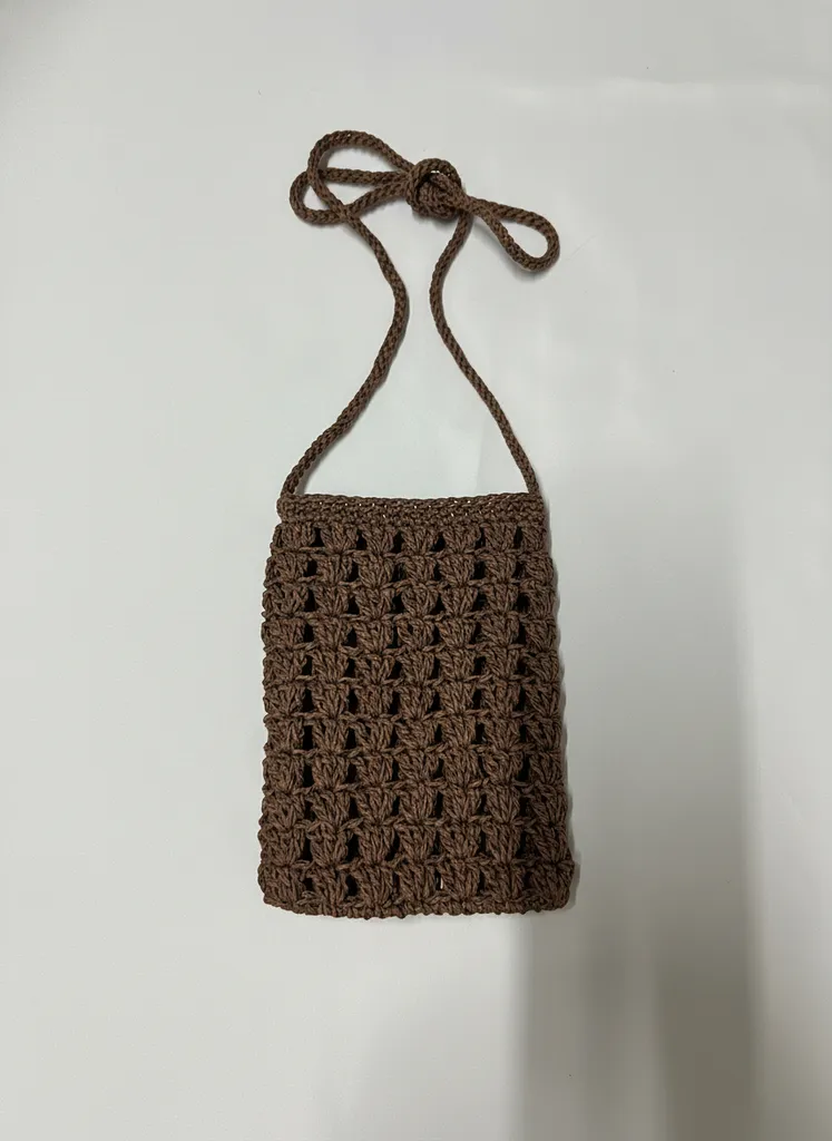 Kahverengi Kâğıt İp Örgü Telefon Çantası - Yandan Askılı Model