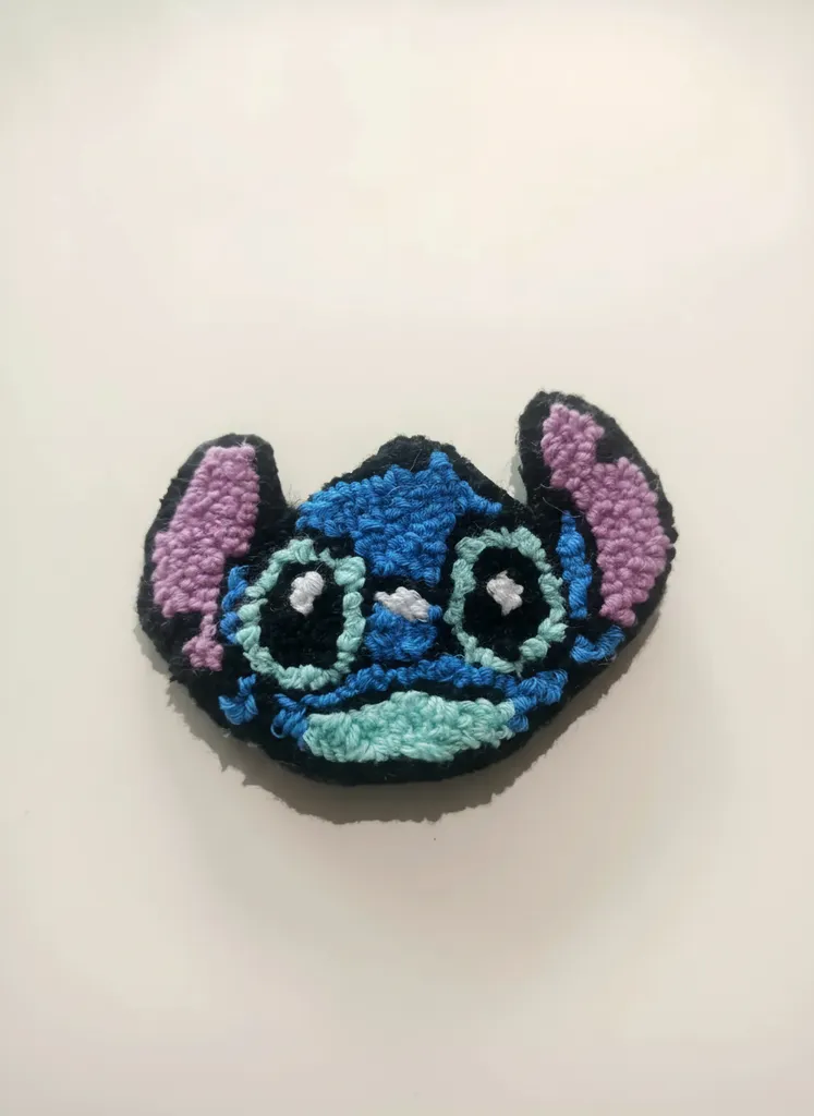 Stitch Karakteri Punch Nakışı Mini Broş - El Yapımı Hediye
