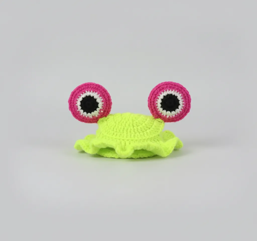 Neon Yeşil Örgü Kedi Şapkası - Pembe Göz Detaylı ve El Emeği