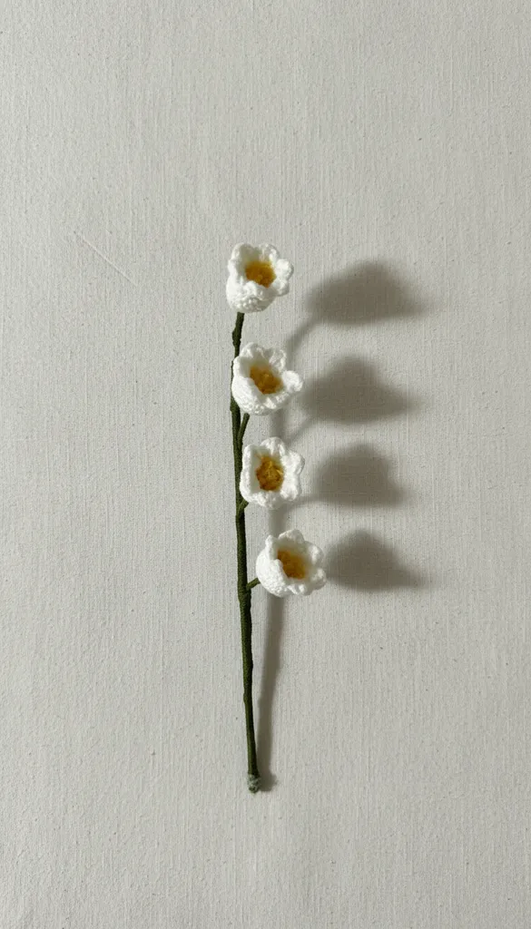 Beyaz Vadi Zambağı Çiçeği - El Örgüsü Dekoratif Çiçek Dalı