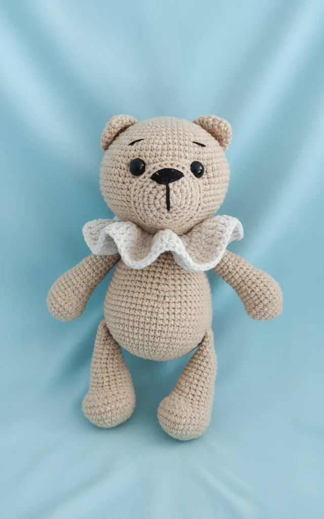 Krem Rengi Amigurumi Ayıcık Oyuncak - 22 cm Boyunda El Emeği