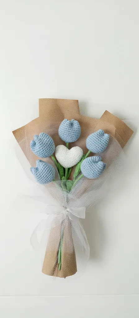 Mavi Örgü Lale ve Kalp Buketi - Amigurumi El Yapımı