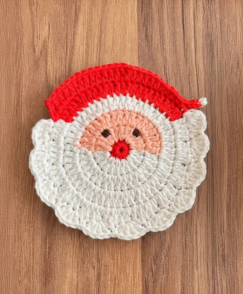 Noel Baba Motifli Örgü Tabak Altlığı - Yılbaşı Sofralarına Özel 6'lı