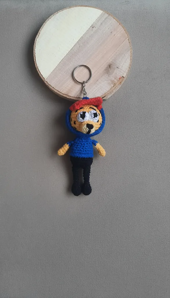 Kral Şakir Anahtarlık - Tığ İşi Örgü, Boncuk Detaylı, Elyaf Dolgulu