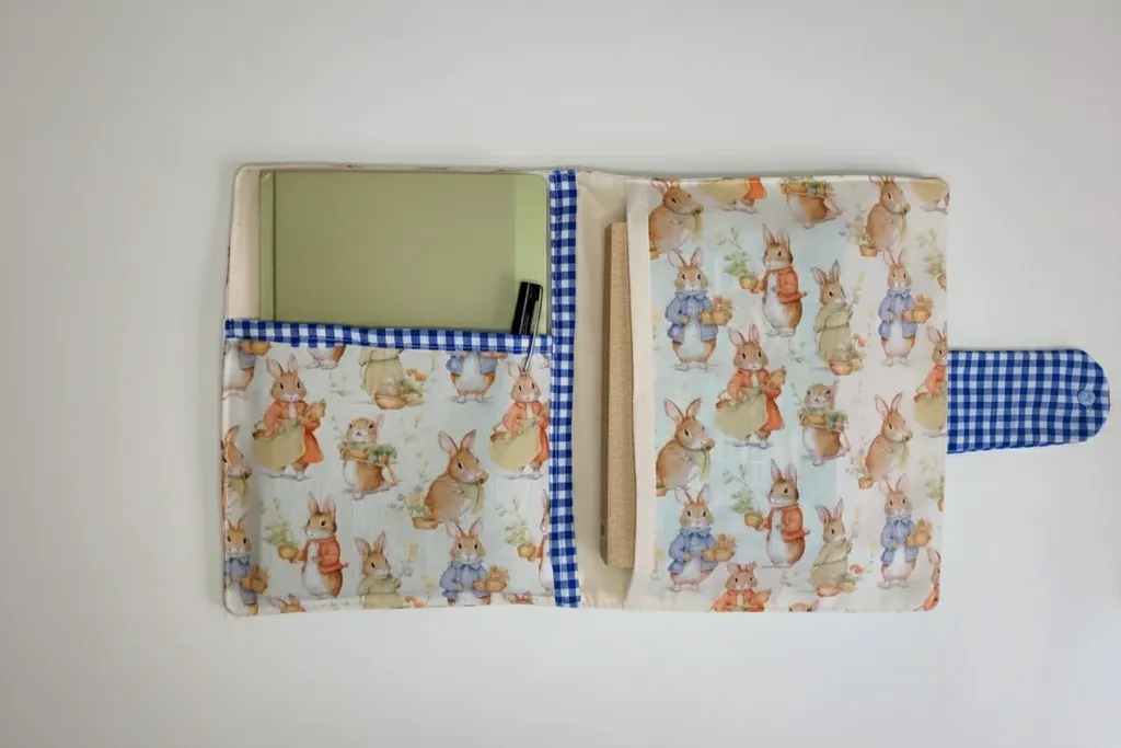 Tavşan Desenli 3 Bölmeli Kitap ve Tablet Kılıfı Organizer