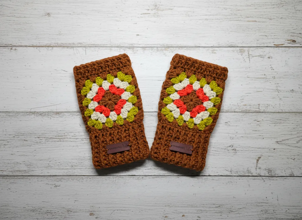 Kahverengi Örgü Eldiven - Renkli Motifli, Parmaksız, El Yapımı