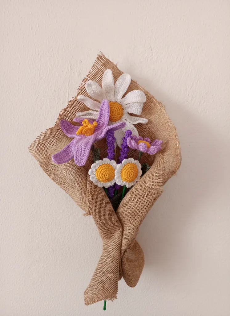 Örgü Lila Papatya ve Lavanta Buketi - El Yapımı Dekoratif Çiçek