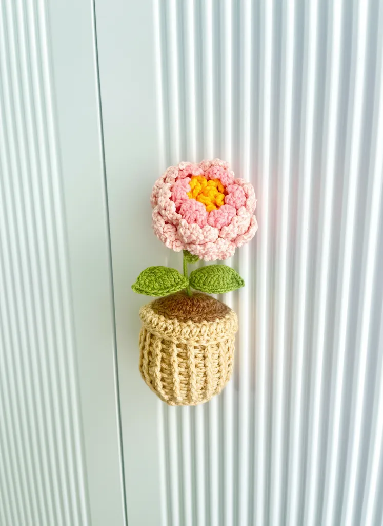 Şakayık Çiçek Saksıda Örgü Dekoratif Pembe Çiçek - El Emeği