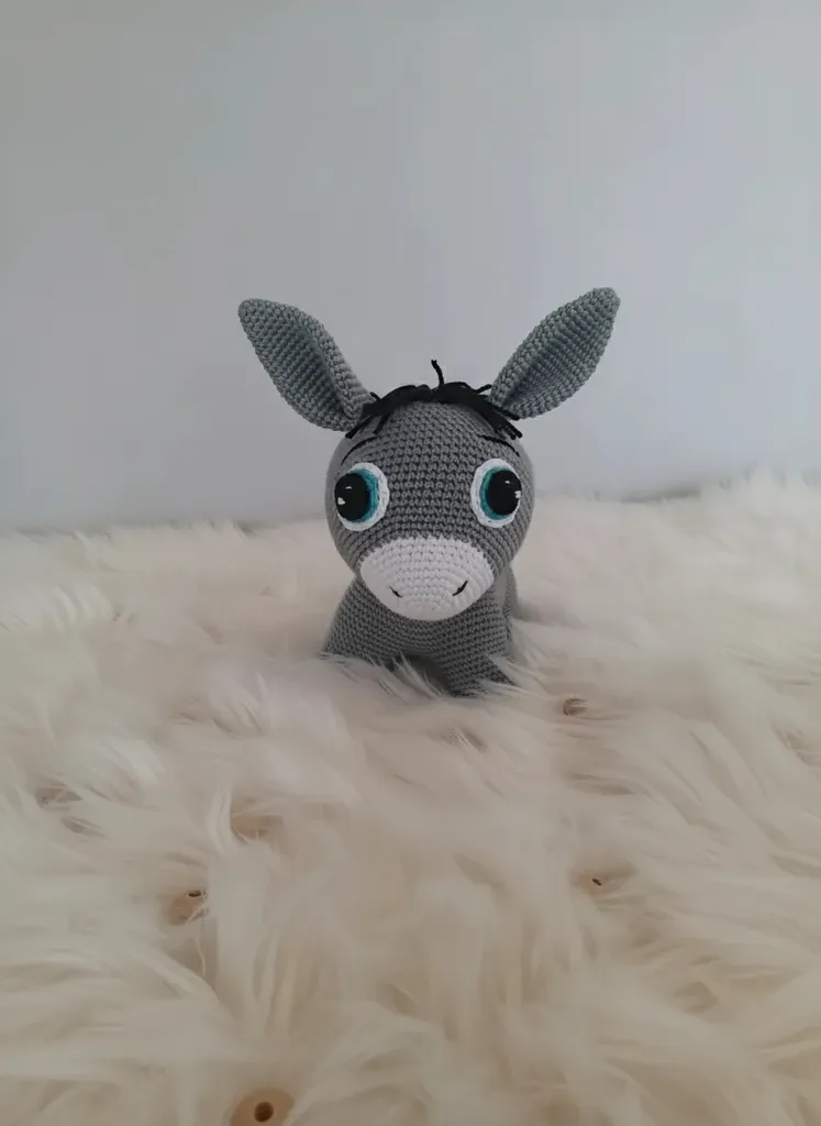 Gri Amigurumi Eşek Bebek Oyuncak - Organik İplerle El Emeği