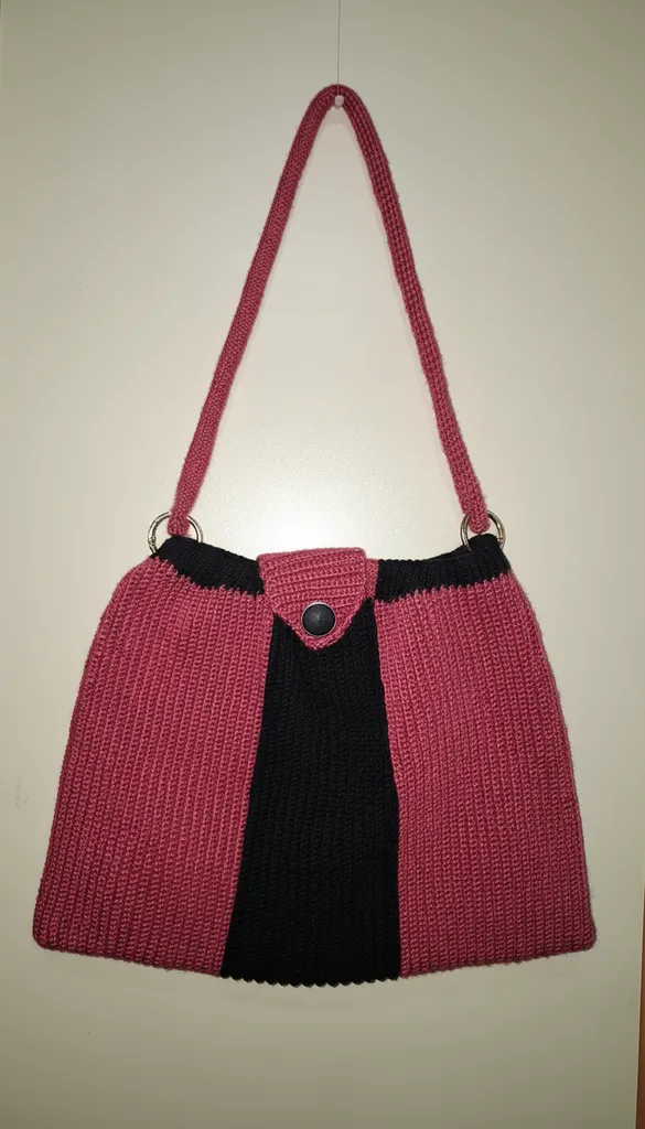 Pembe ve Siyah Renkli Sık İğne Örgü Omuz Çantası - El Emeği