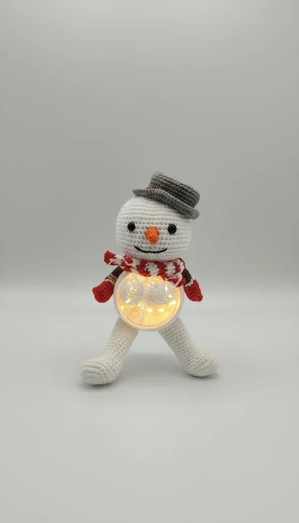 Işıklı Amigurumi Kardan Adam - 20 cm Örgü Dekoratif El Yapımı