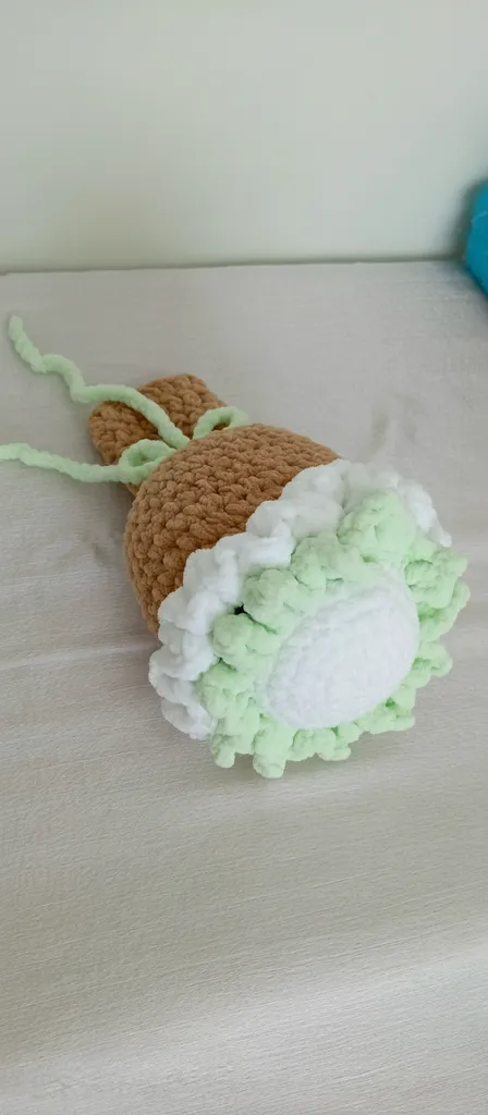 Yeşil Beyaz Ayçiçeği Peluş Örgü Buket - 28 cm - El Emeği