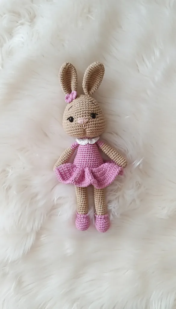 Örgü Oyuncak Tavşan - Pembe Elbiseli Amigurumi Bebek - El Emeği