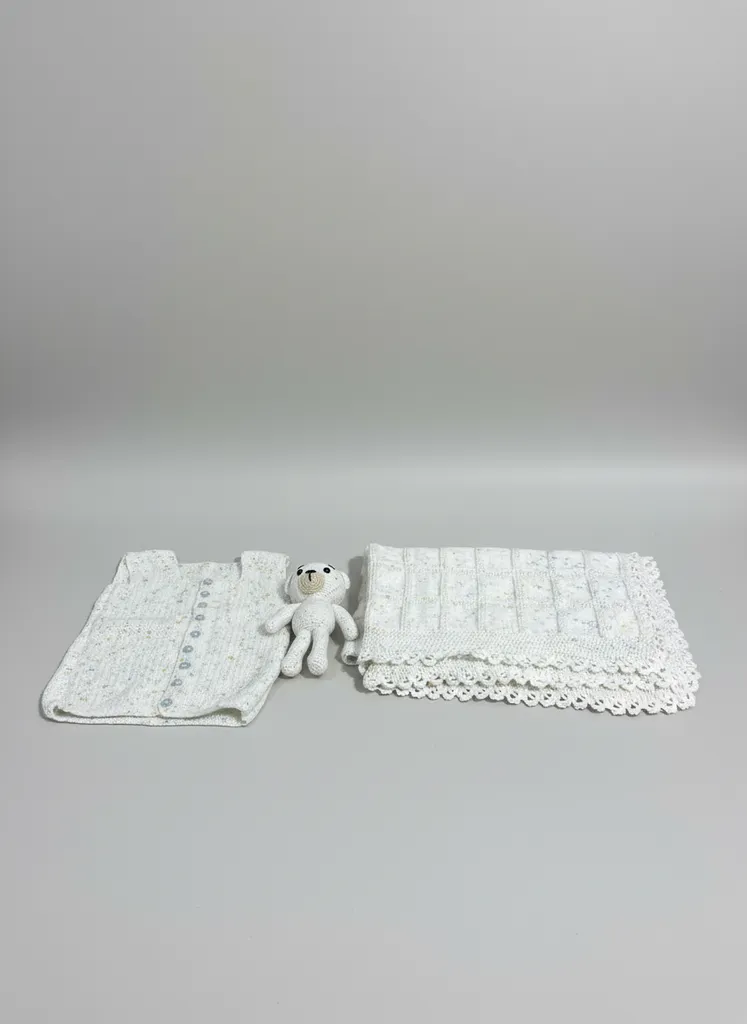 Örgü Bebek Battaniye, Yelek ve Amigurumi Oyuncak Seti - El Emeği