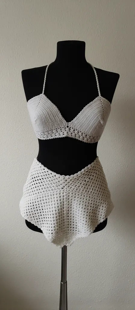 Beyaz Örgü Bikini Takımı - Pamuk İpinden Plaj Şort Kombin