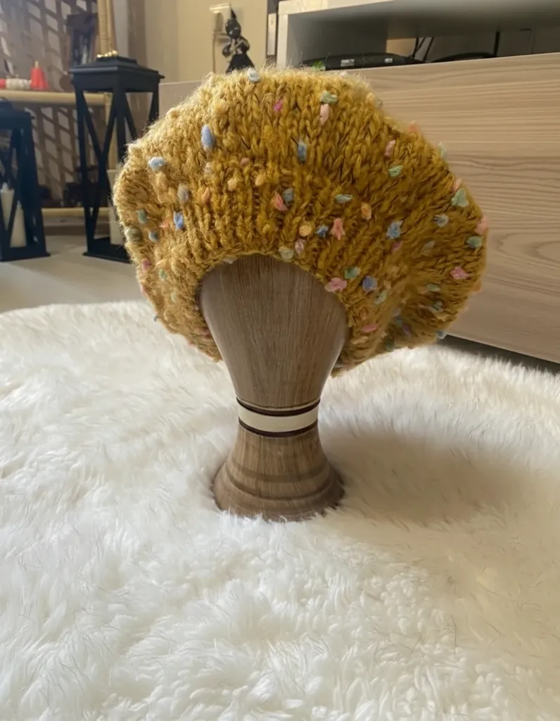 Yün Ip Yumuşak Dokulu El Örgüsü Hardal Sarı Ressam,şapka 20x22x30 Cm