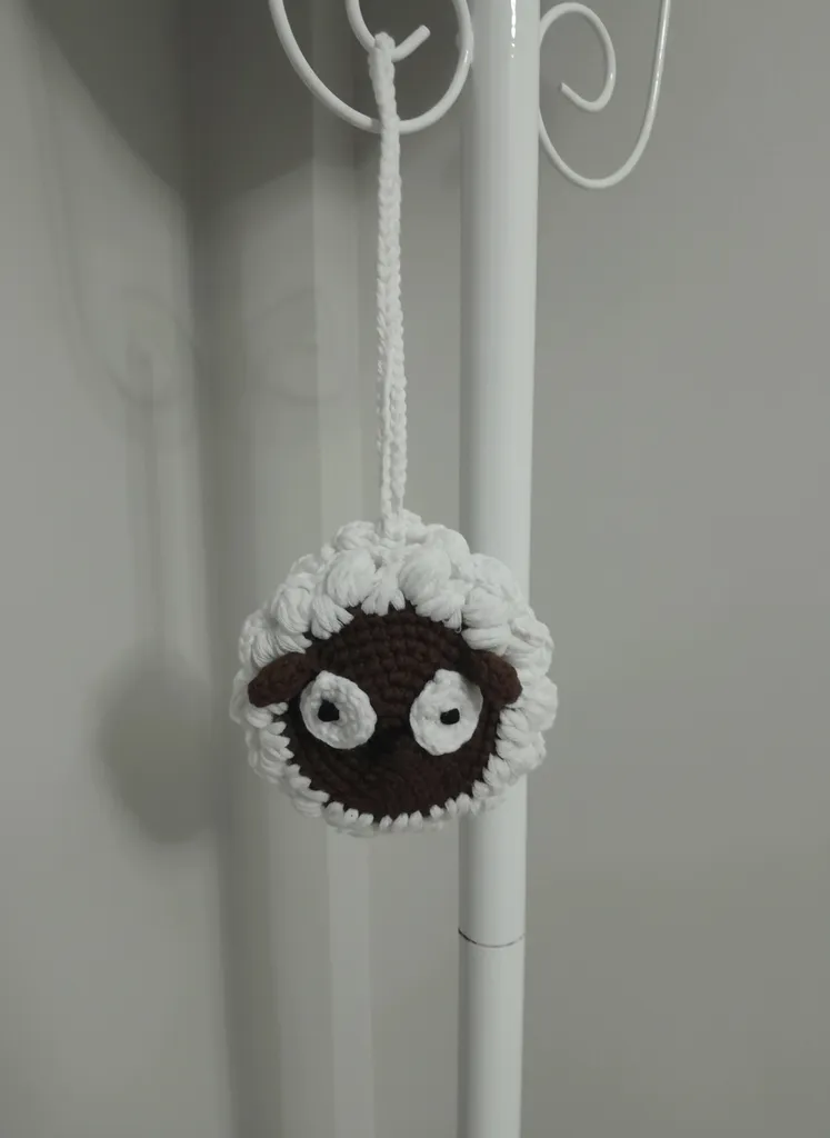 Örgü Kuzu Kulaklık Kılıfı - Beyaz ve Kahverengi - Çanta Aksesuarı