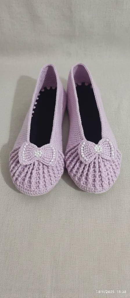 Lila Örgü Kadın Babet - Keçe Tabanlı, İnci Detaylı, El Emeği