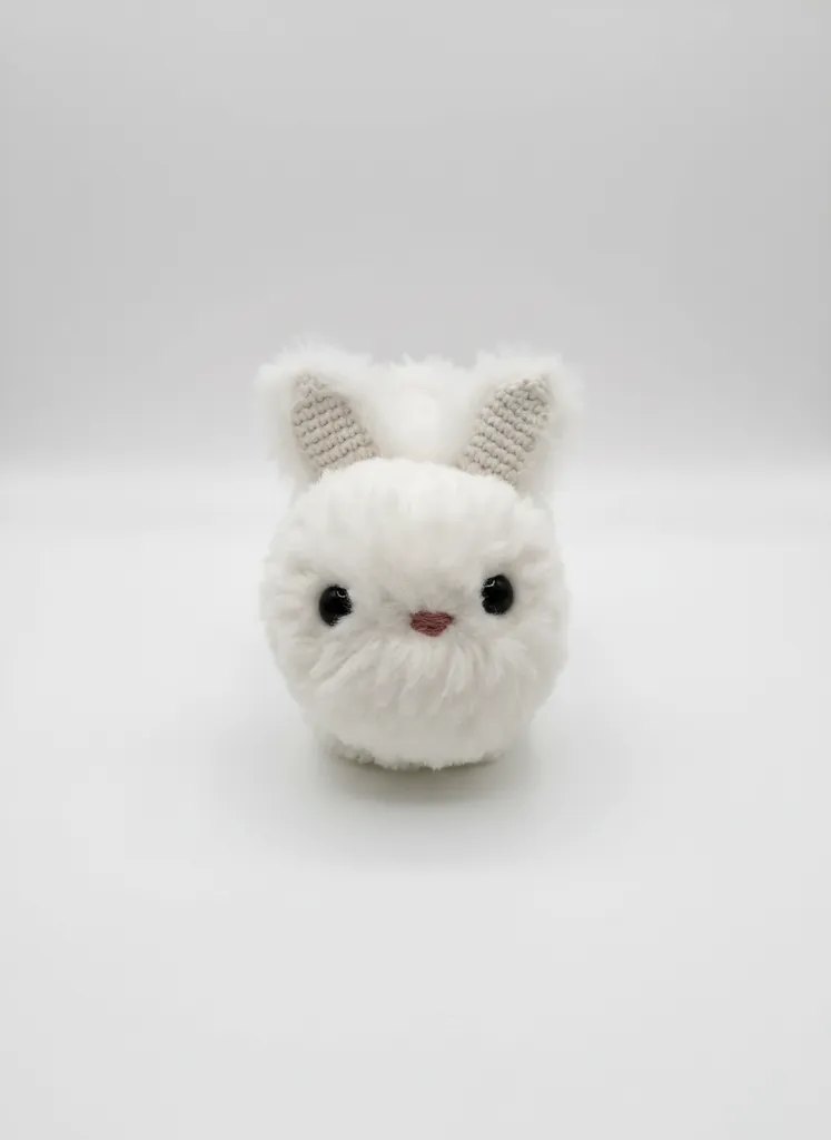 Beyaz Tüylü Tavşan Oyuncak Bebek - Yumuşak ve Sevimli