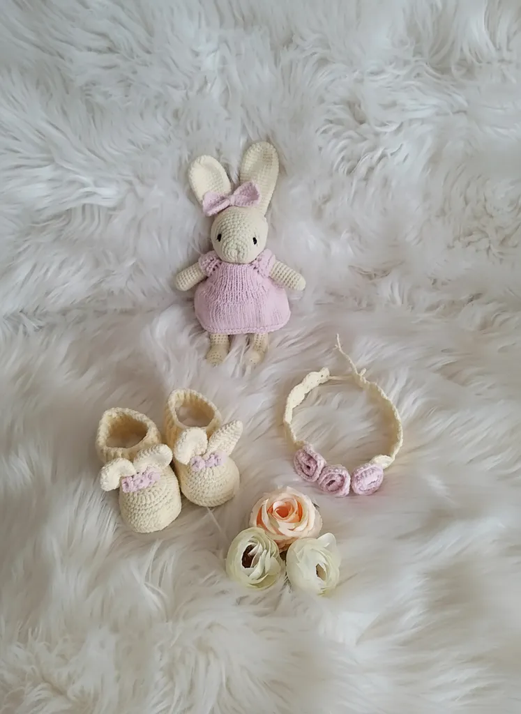 Örgü Oyuncak Bebek, Patik ve Bandana Seti - El Emeği