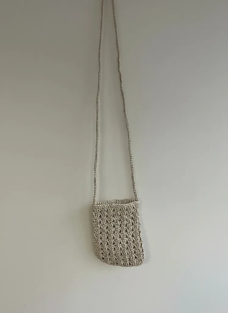 Örgü Telefon Çantası - Krem Renkli, Askılı, Sade Tasarım