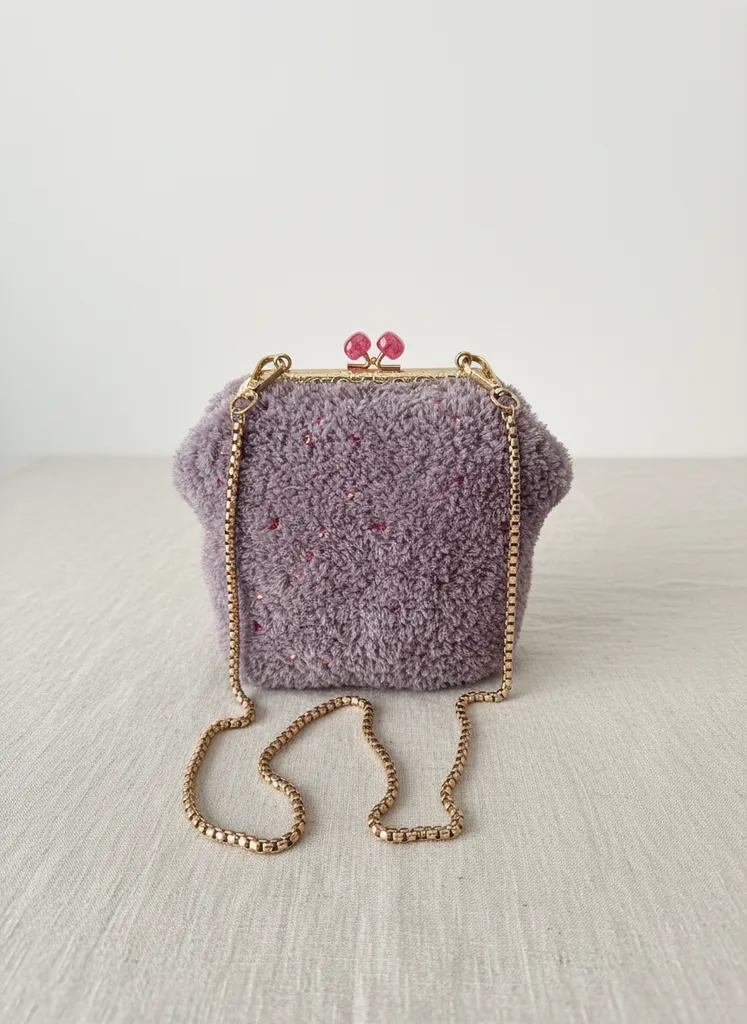 Lila Renkli Kürk İp Örgü Omuz Çantası - Zincir Askılı ve El Emeği
