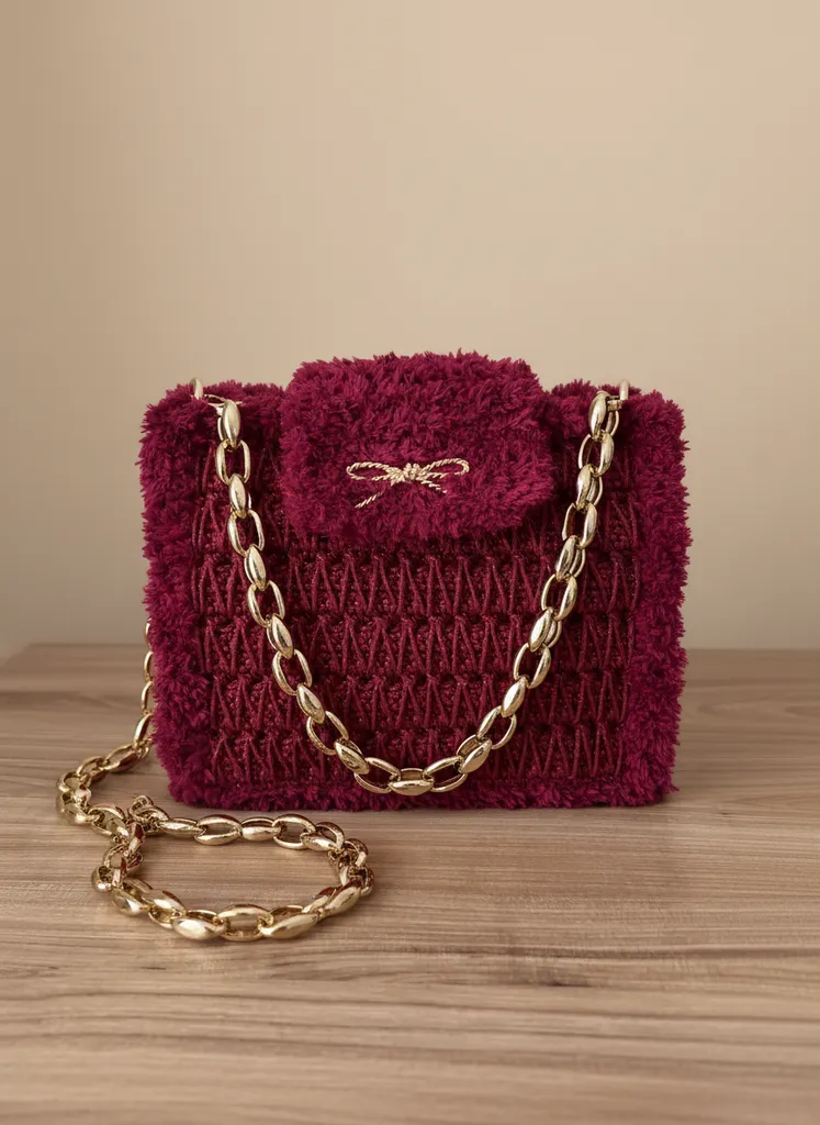 Bordo Peluş Örgü Çanta - Gold Zincir Askılı ve Kurdele Detaylı