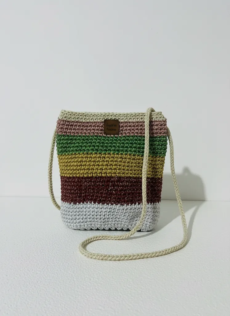 Simli Makrome Örgü Omuz Çantası - Çok Renkli Şeritli - El Örgüsü