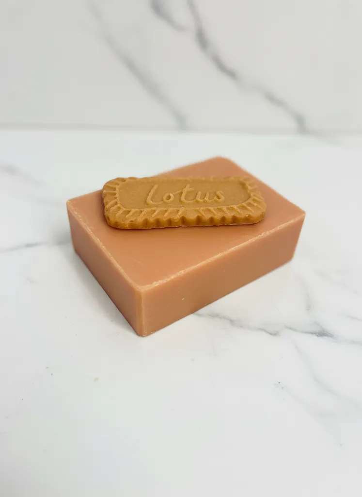 Lotus Yazılı El Yapımı Doğal Sabun - Aromatik Banyo Sabunu