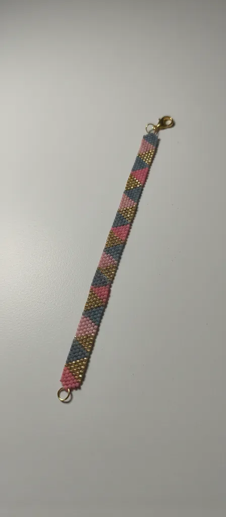 Miyuki Boncuklu Üçgen Desenli Bileklik - Altın Detaylı El Yapımı