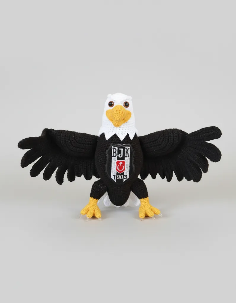 Amigurumi Beşiktaş Kartalı Oyuncak - El Yapımı Dekoratif Hediyelik