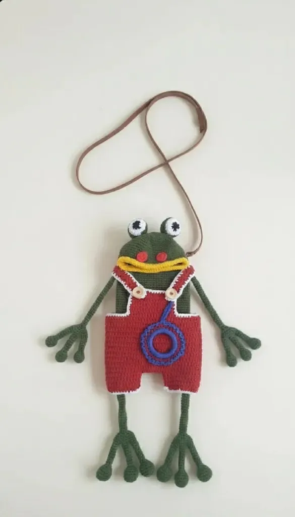 Yeşil Kurbağa Figürlü Telefon Çantası - Tığ İşi Örme Askılı