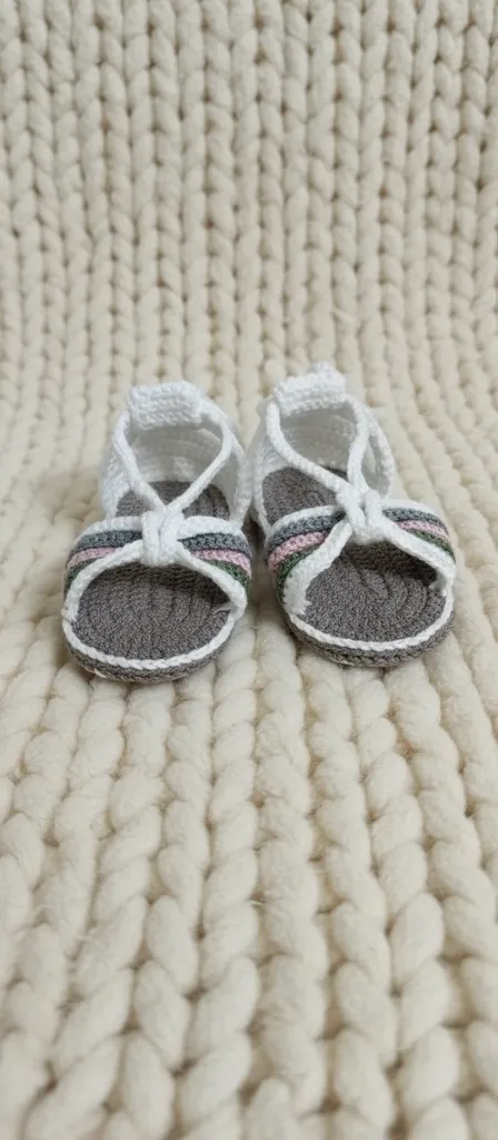 Kız Çocuk Örgü Sandalet Terlik - Gri Renkli, El Emeği