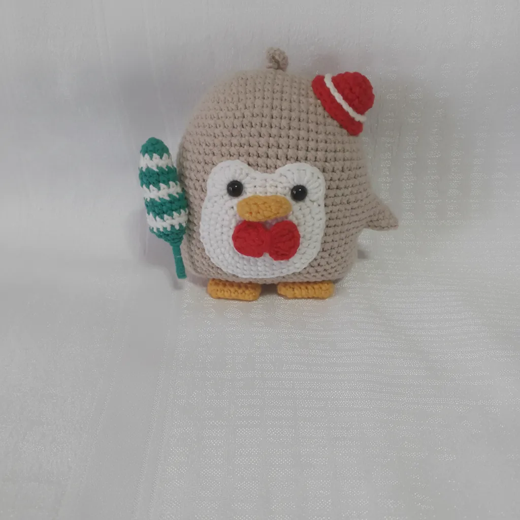 Amigurumi Penguen Bebek Oyuncak - Yılbaşı Temalı El Emeği Hediye